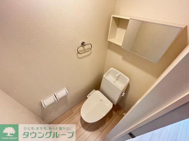 トイレ　※同施工会社参考写真※