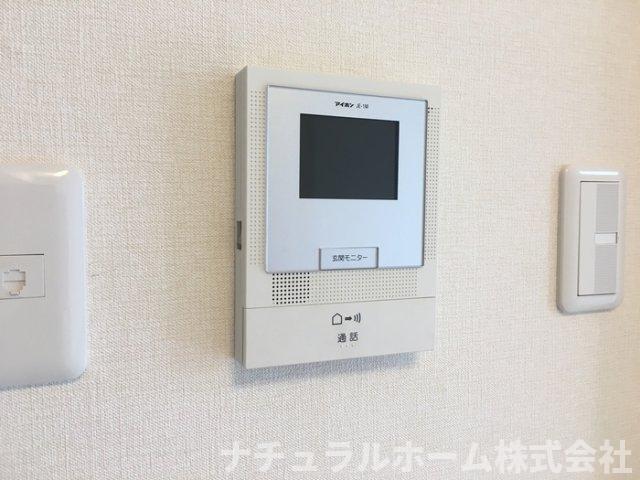 セキュリティ　ＴＶモニターホンで来客の確認ができます♪
