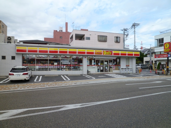 コンビニ　デイリーヤマザキ 水戸梅香店（コンビニ）まで180m