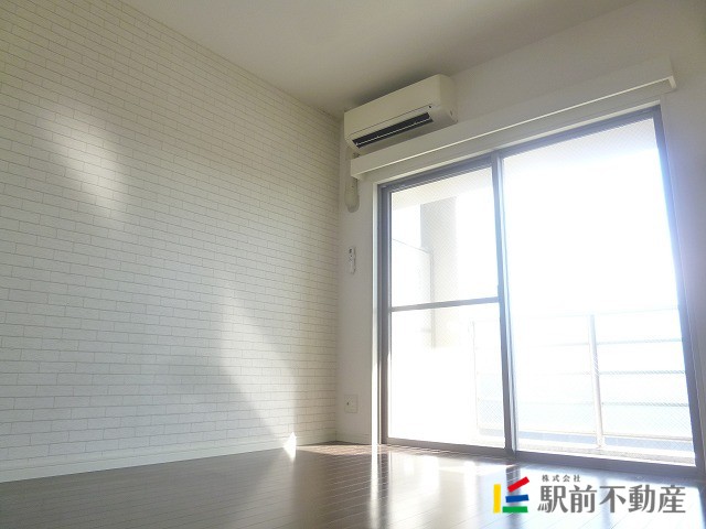 居室・リビング　写真は同タイプ別部屋