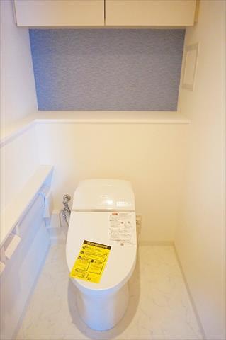 ドゥーエ横浜駅前のトイレ写真