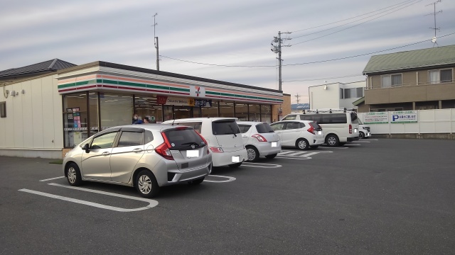 コンビニ　セブンイレブン浜松飯田北店（コンビニ）まで500m