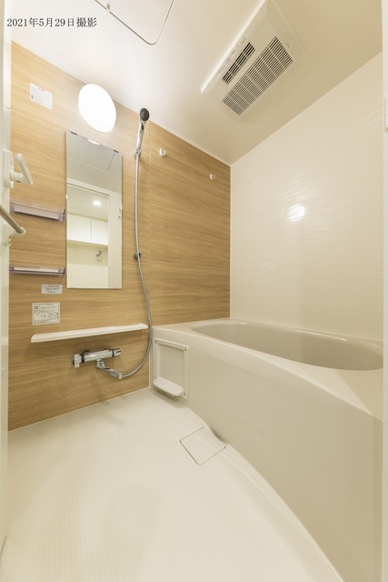 バス・シャワールーム　※写真は同タイプ住戸です。