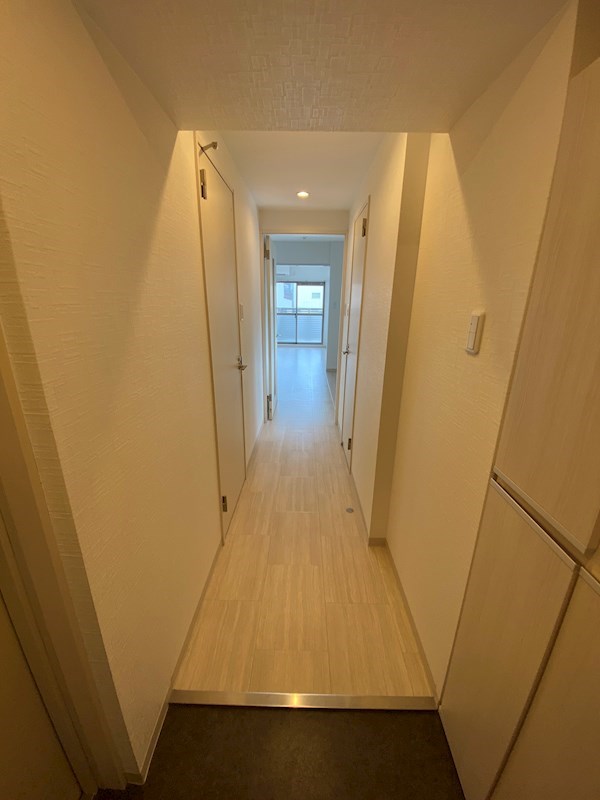 玄関　違うお部屋の写真です。ご参考までに