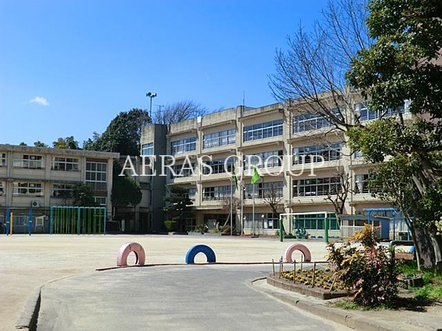 小学校　松戸市立小金小学校（小学校）まで502m