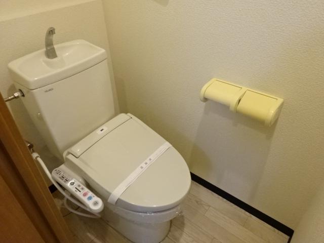 トイレ　シャワー付トイレ