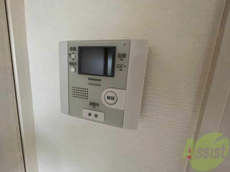 セキュリティ　ＴＶモニター付インターホンです。来客者の顔が見えるので安心！