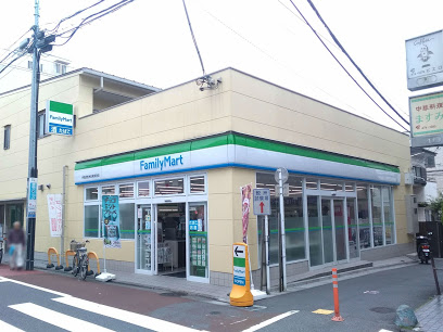 コンビニ　ファミリーマート 伊勢彦鮫洲旧東海道店（コンビニ）まで244m