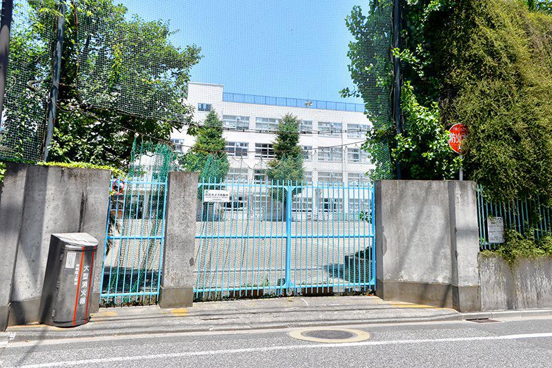中学校　第九中学校（中学校）まで754m