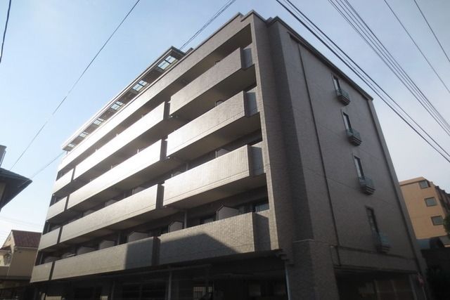 建物外観　オートロック付きのマンションです。