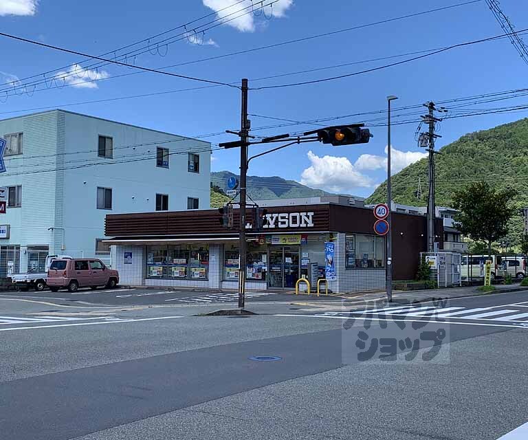 コンビニ　ローソン 亀岡馬堀駅前店（コンビニ）まで200m