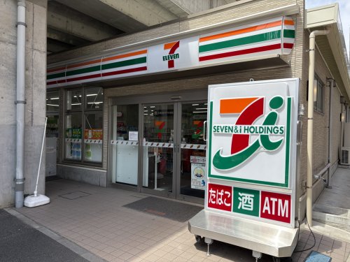 コンビニ　セブンイレブン 京急ST戸部店（コンビニ）まで162m