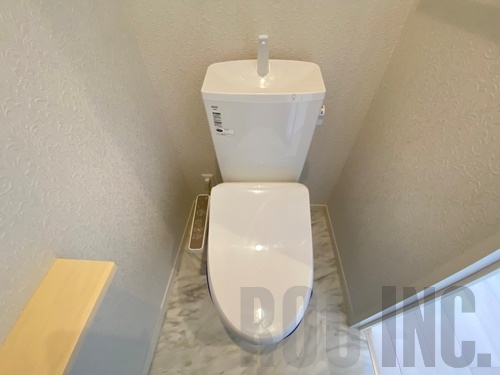 トイレ　※写真は１０１号室を使用しております
