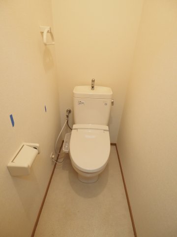 トイレ　※同物件別部屋の参考写真