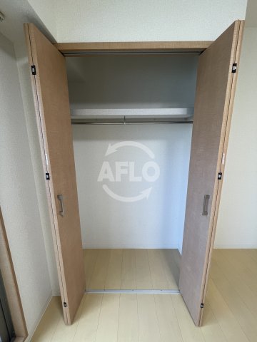 収納　ヴィラナリー西九条II　クローゼット