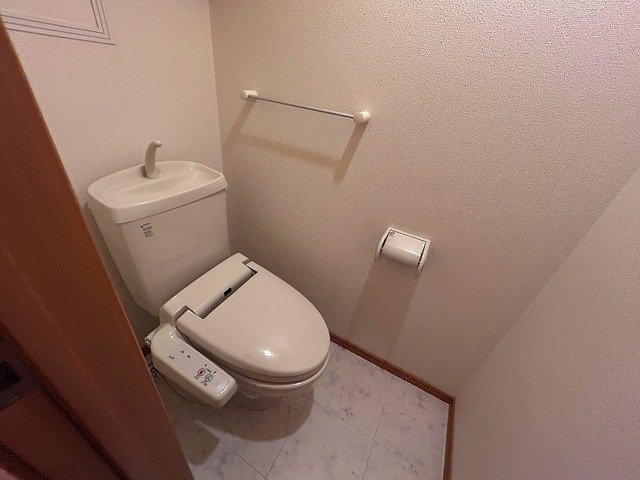 トイレ　トイレもきれいです