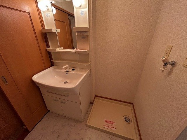 洗面設備　広い洗面スペース