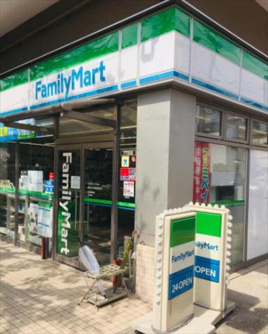 コンビニ　ファミリーマート 昭和大学病院前店（コンビニ）まで527m