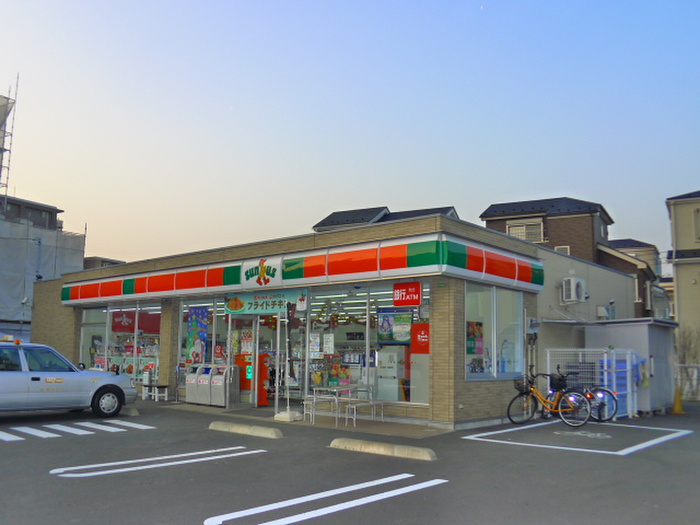 コンビニ　サンクス（コンビニ）まで210m