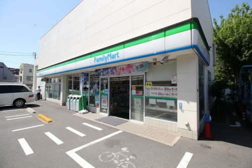 コンビニ　ファミリーマート 環七南馬込三丁目店（コンビニ）まで440m
