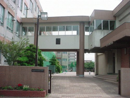 小学校　名古屋市立港西小学校（小学校）まで457m