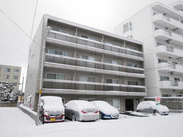 建物外観　◆希少な都市ガス物件で光熱費がお得！◆南向きで陽当たり良好！