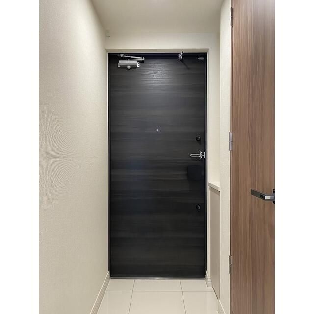 玄関　■モニタ付インターホン■W■シューズクローゼットロックドア
