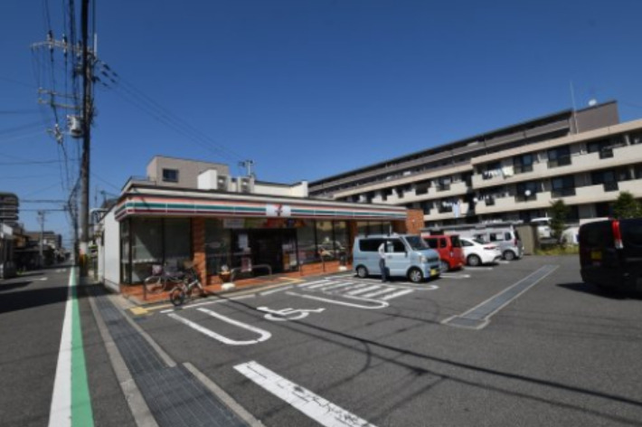 コンビニ　セブンイレブン 泉大津東雲町店（コンビニ）まで349m