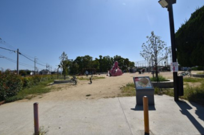 公園　泉大津市古池公園運動場（公園）まで493m