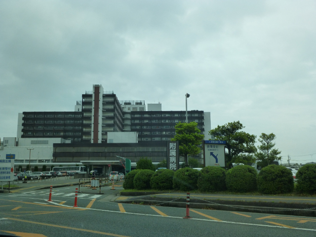 病院　国立大学法人三重大学医学部附属病院（病院）まで1612m