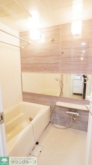 バス・シャワールーム　お問合せは(株)タウンハウジング赤坂店へ【03-5563-…