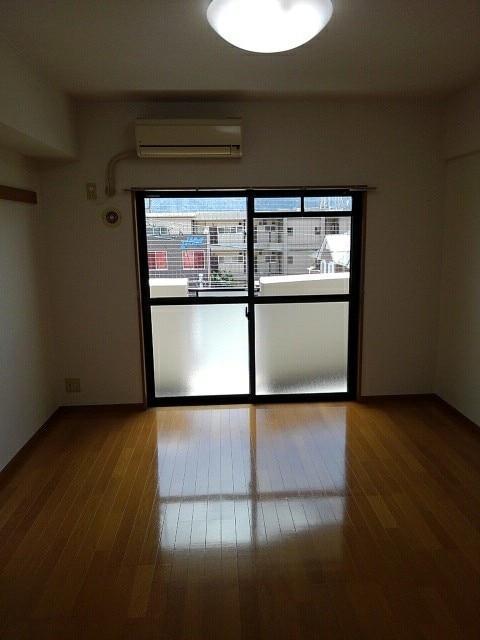 居室・リビング　居室