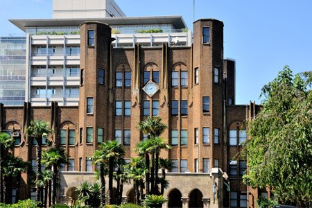 病院　東京大学医科学研究所附属病院（病院）まで225m