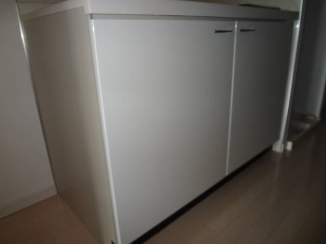 その他　キッチン下部収納