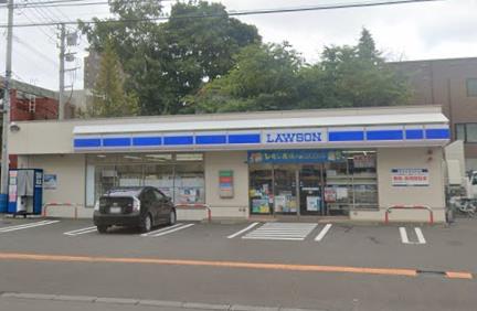コンビニ　ローソン札幌南17条西店（コンビニ）まで332m