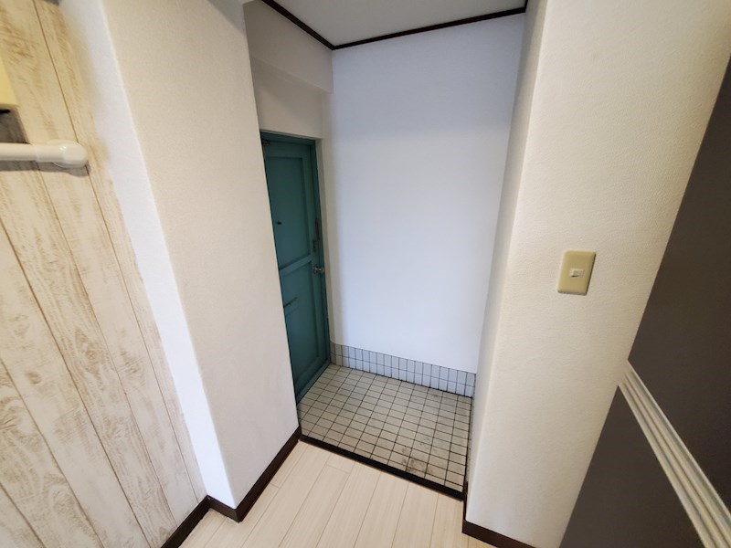 玄関　別部屋の参考写真です。
