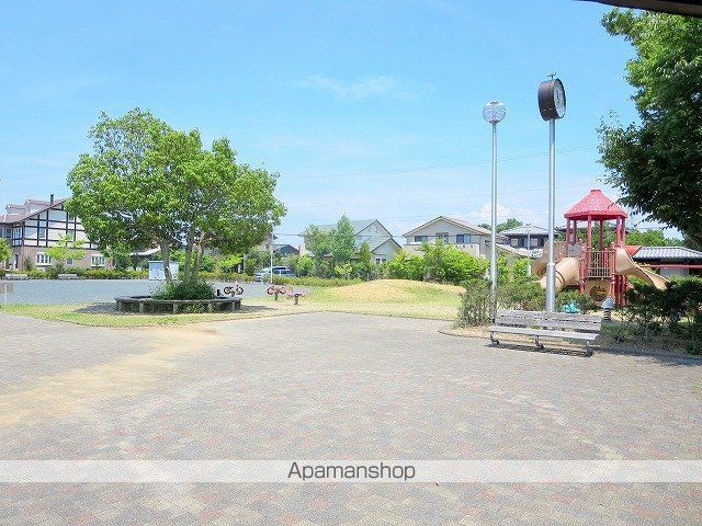公園　西岸もくれん公園（公園）まで681m