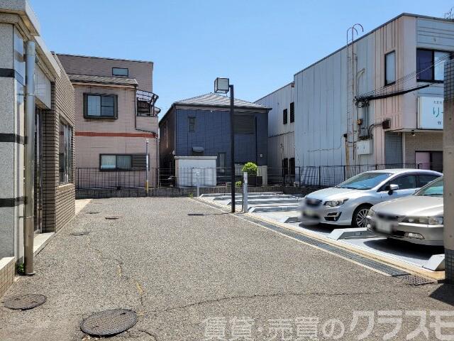 駐車場　敷地内駐車場