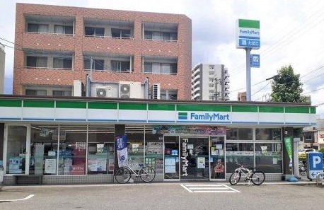 コンビニ　ファミリーマート 昭和広見町二丁目店（コンビニ）まで344m