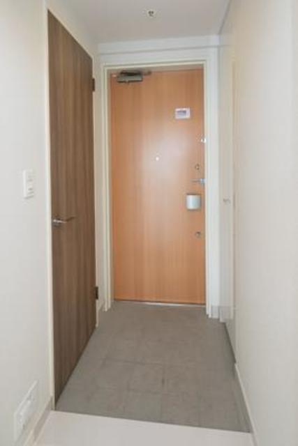 玄関　※写真は同タイプ住戸です。