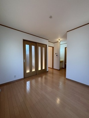 居室・リビング　陽当たり良好で明るいお部屋です。