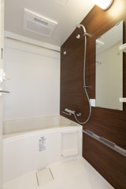バス・シャワールーム　※写真は同タイプ住戸です。