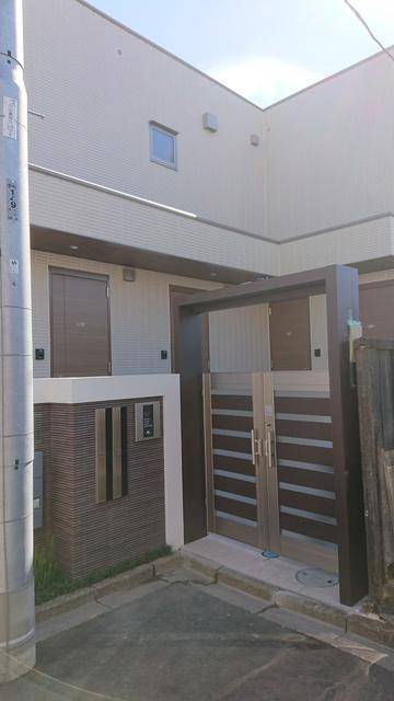 建物外観　オートロック完備
