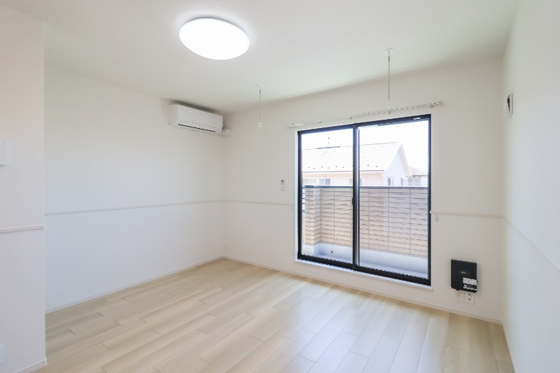 居室・リビング　図面と現状に相違がある場合には現状を優先