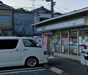 コンビニ　ファミリーマート 西京山田店（コンビニ）まで409m