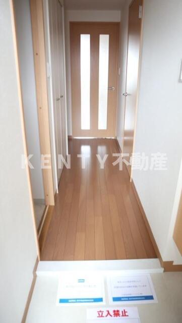 玄関　収納もある玄関です