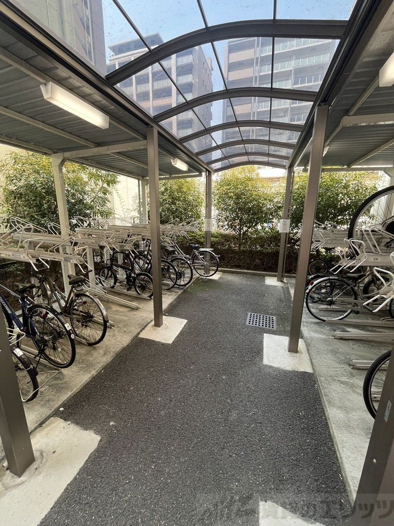 駐車場　駐輪場