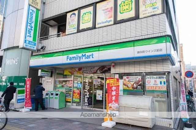 コンビニ　ファミリーマート錦糸町ウインズ前店（コンビニ）まで181m