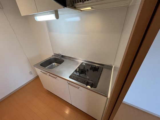 キッチン　※別部屋の写真です