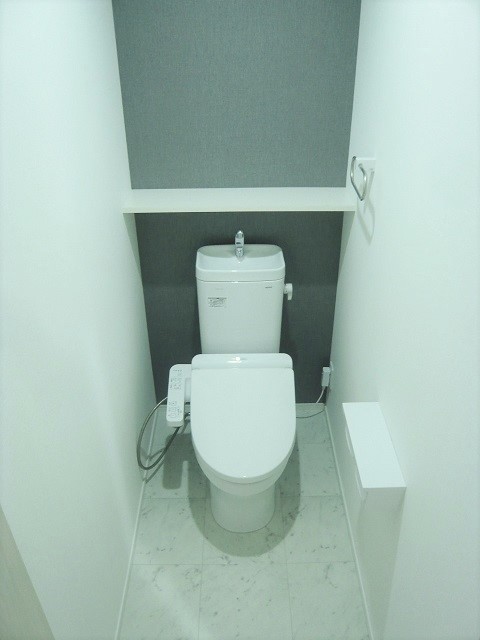 MOTENA駅西のトイレ写真